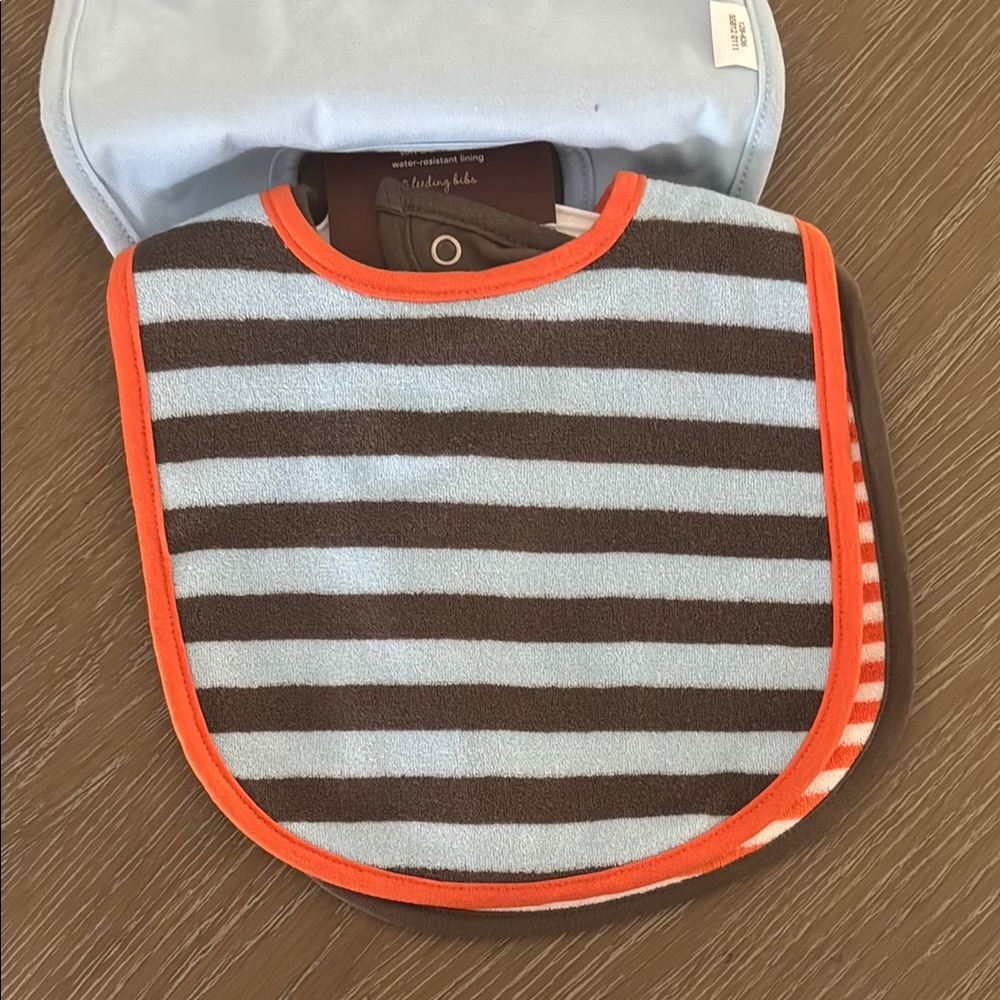 Carter's Bib Set with Stripes and Animal Print - Picture 2 of 3